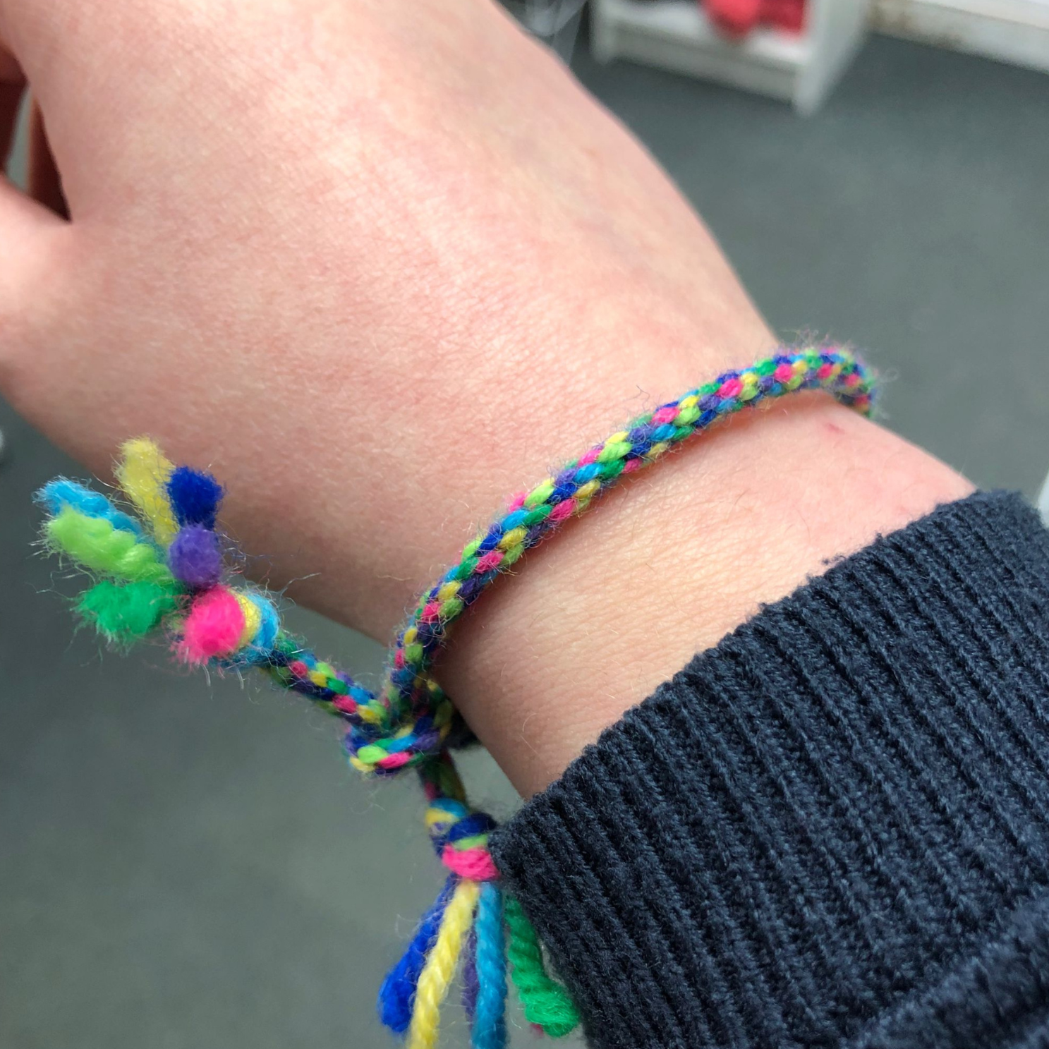 Kids Craft Workshops: Jellyfish Friendship Bracelets - Tuesday 25th August