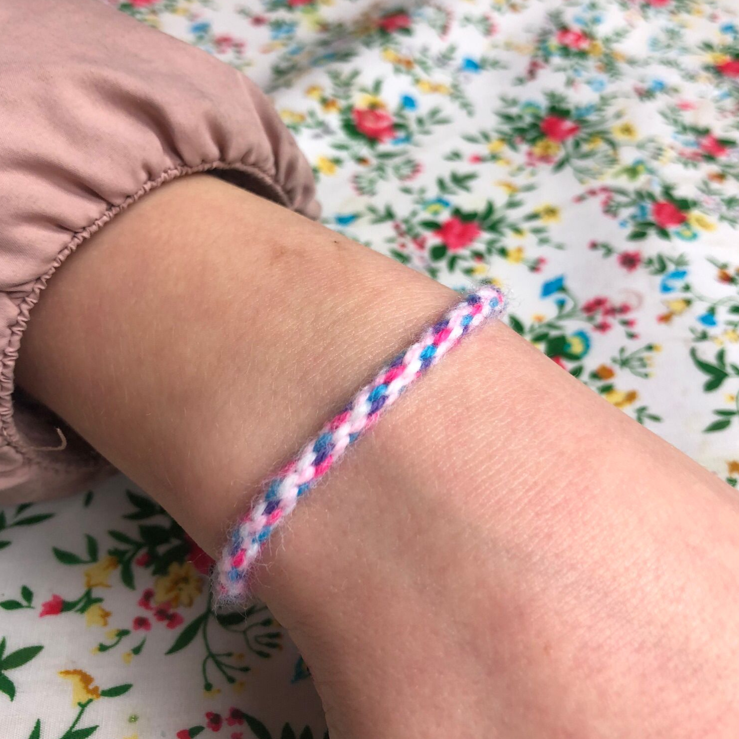 Kids Craft Workshops: Jellyfish Friendship Bracelets - Tuesday 25th August