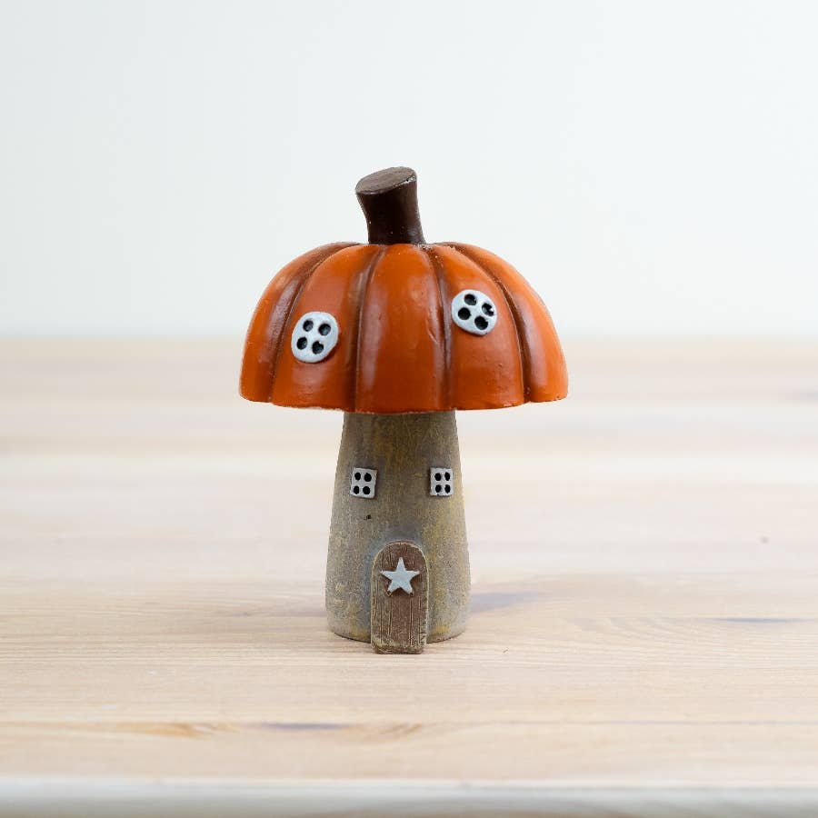 Pumpkin Roof Mushroom House Autumn Ornament – 11cm
