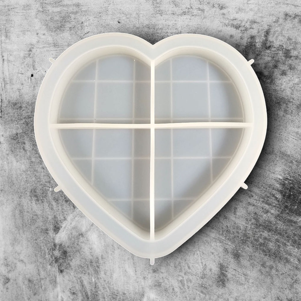 Large Silicone Mould: Checkered Love Heart Tray - 19cm