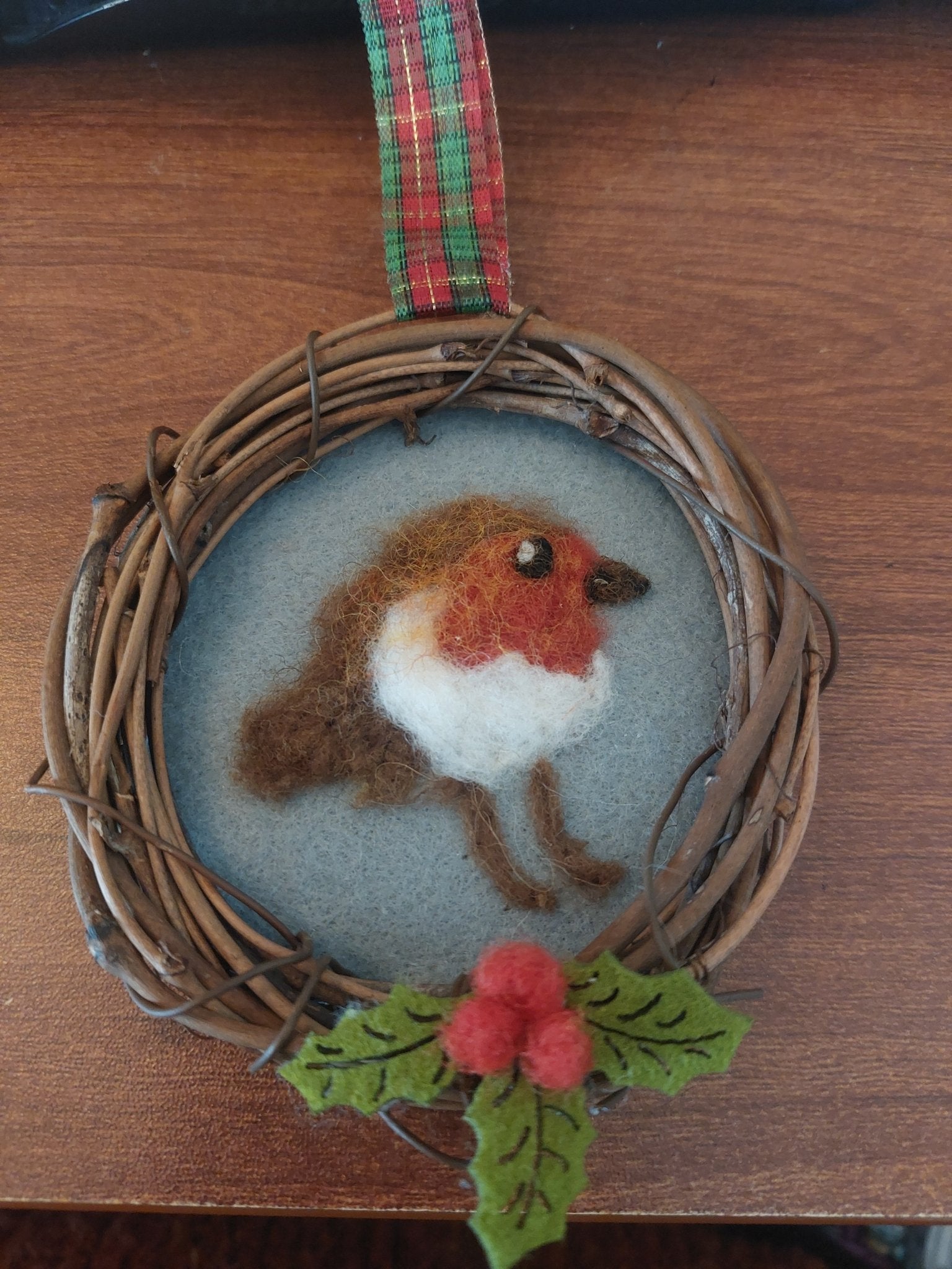 Mini Robin Wreath - Fairy Fae Handmade Needle Felt Decoration | Buy Online from The Home Crafters