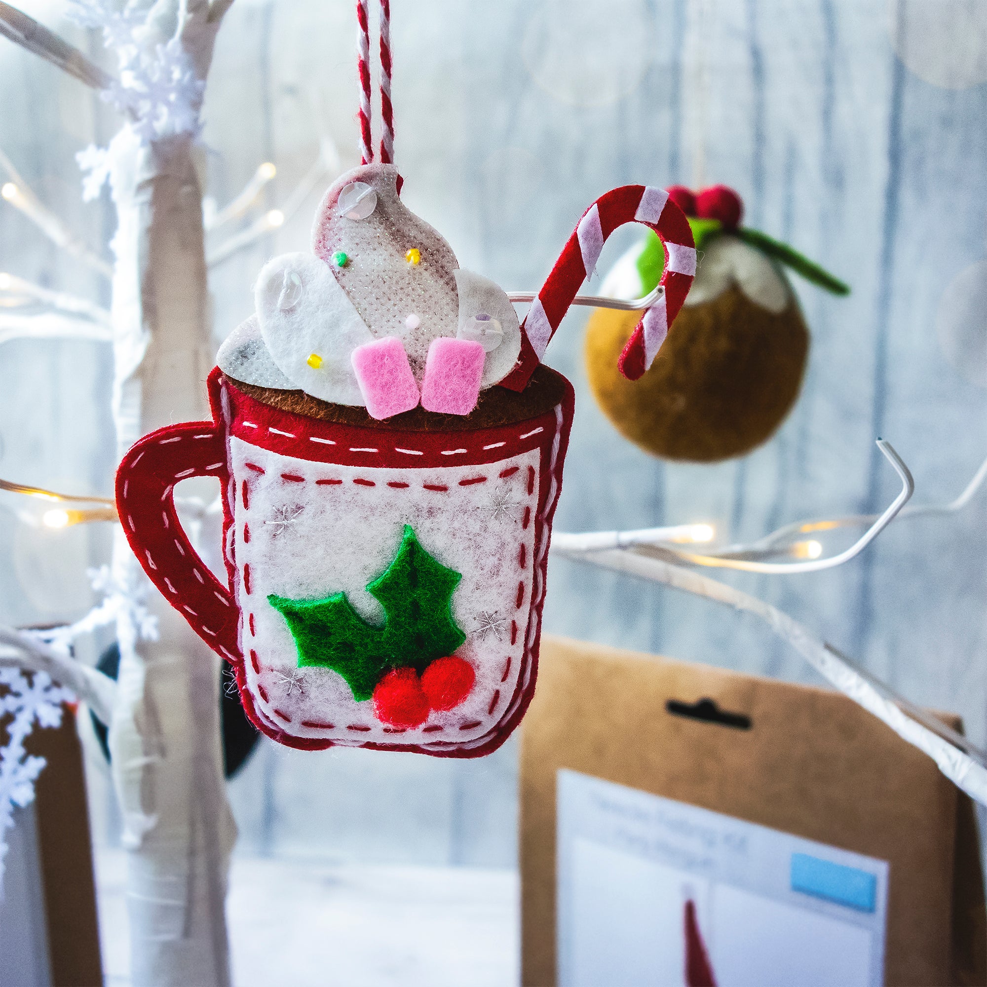Trimits Felt Decoration Kit: Christmas Hot Chocolate