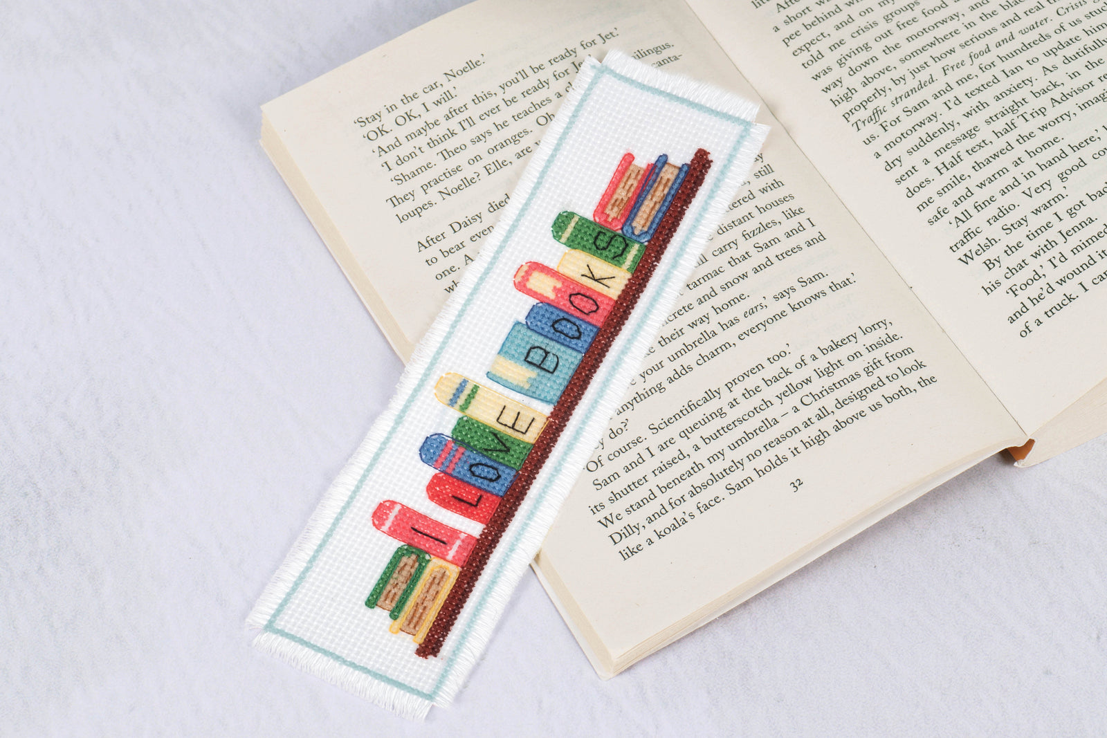 Trimits Mini Counted Cross Stitch Bookmark: I Love Books