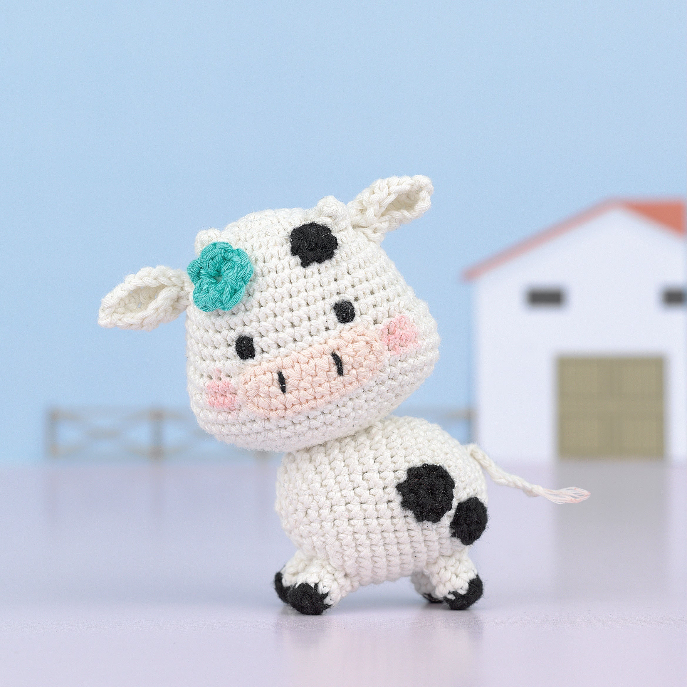 Knitty Critters Hello Adorables Crochet Kit: Bessie The Cow