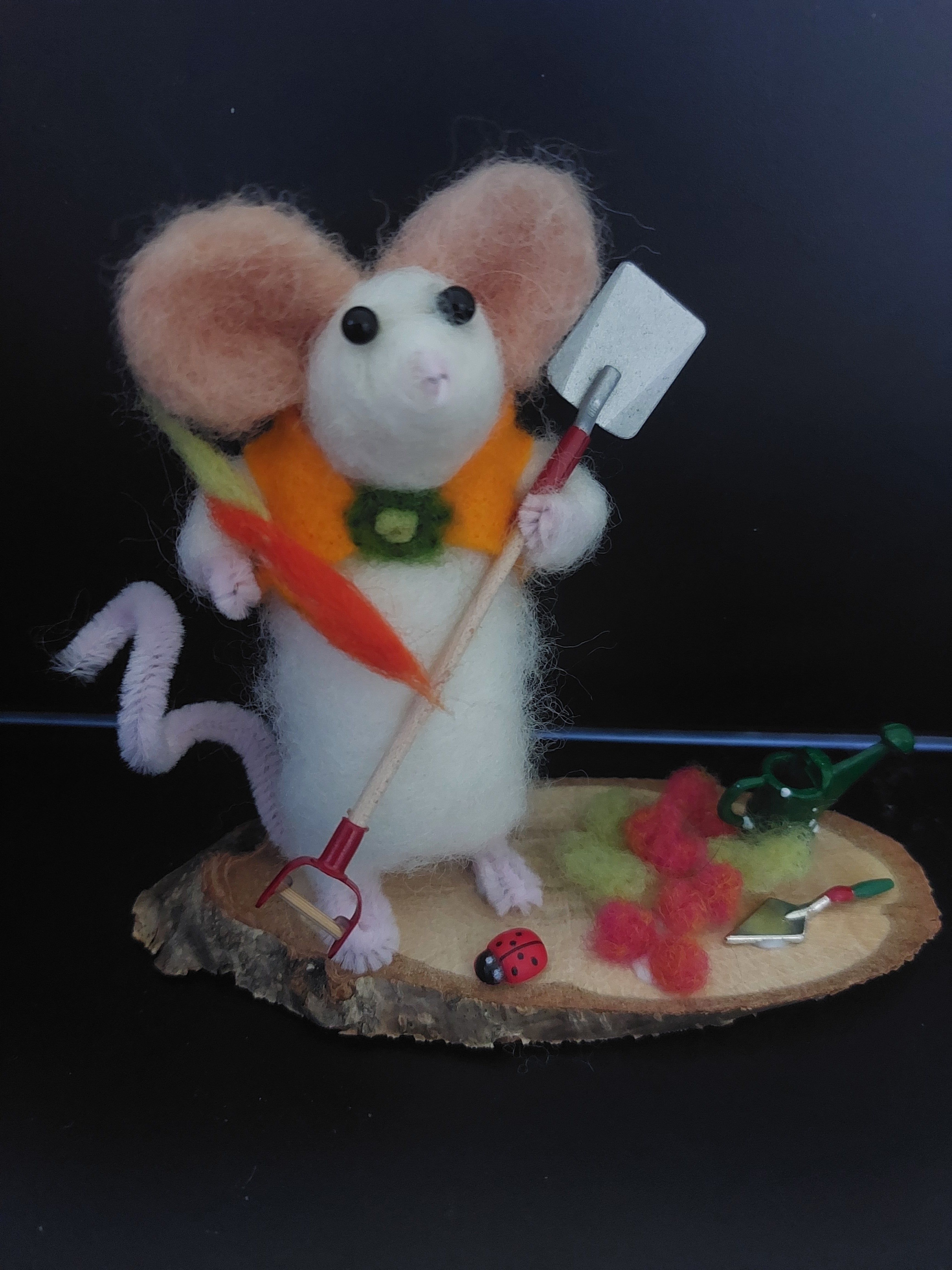 Gardener Mouse - Fairy Fae Handmade Needle Felt Decoration