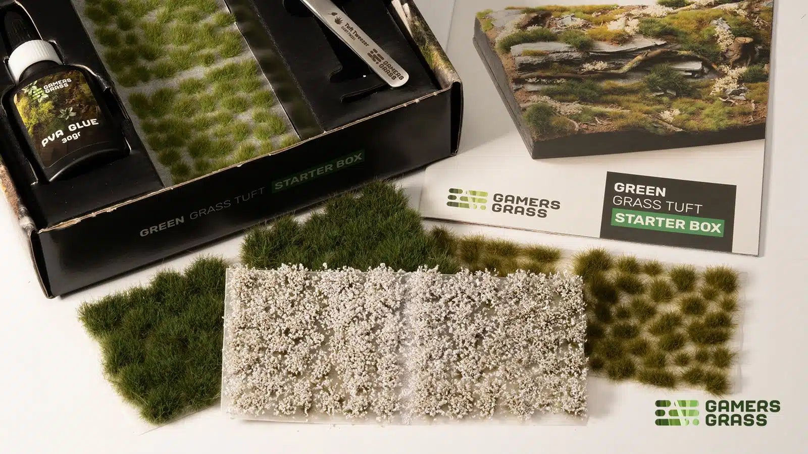 Gamers Grass Green Grass Tuft Starter Box | Buy Online from The Home Crafters