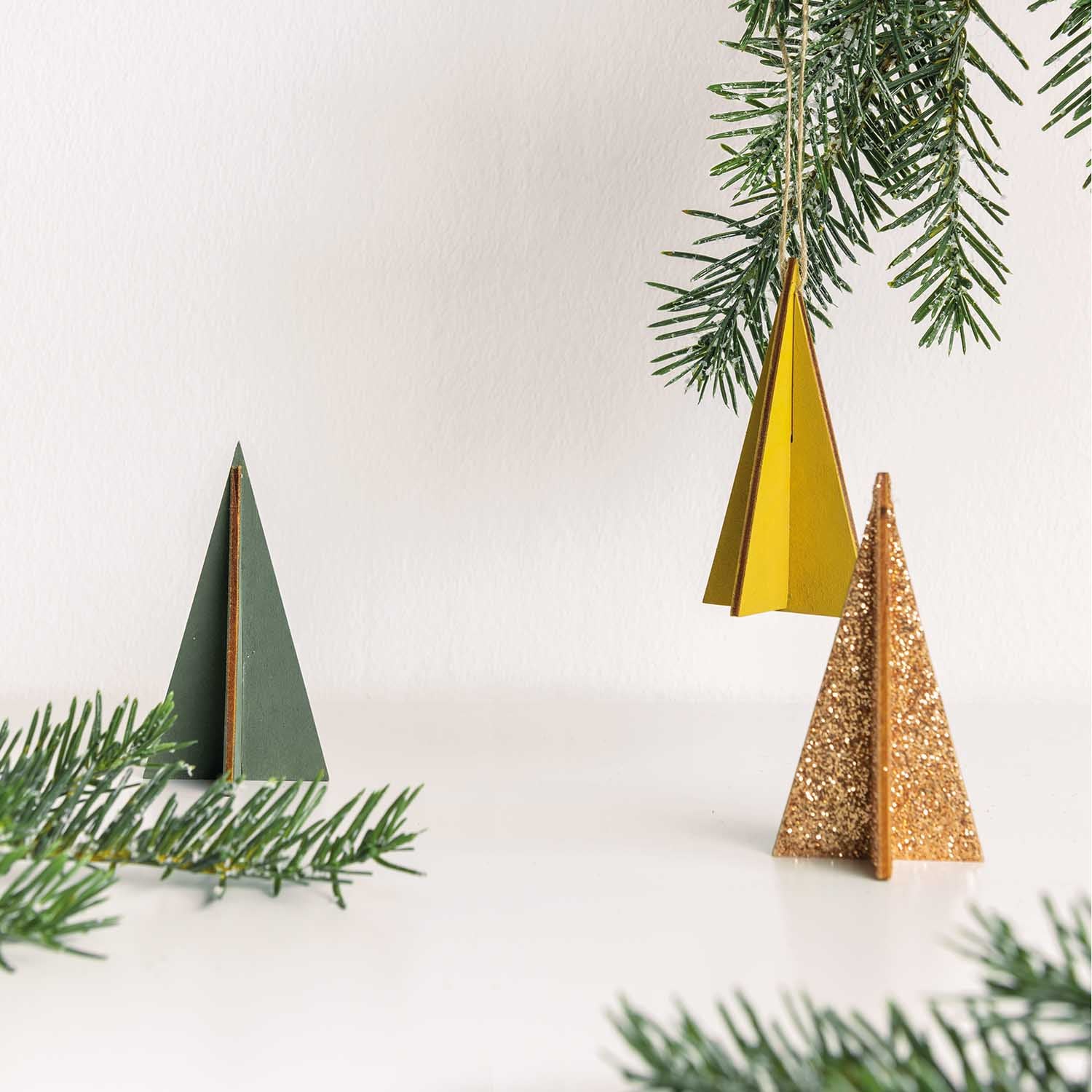 Christmas Woodcraft Decoration Set - Small Fir Trees Straight